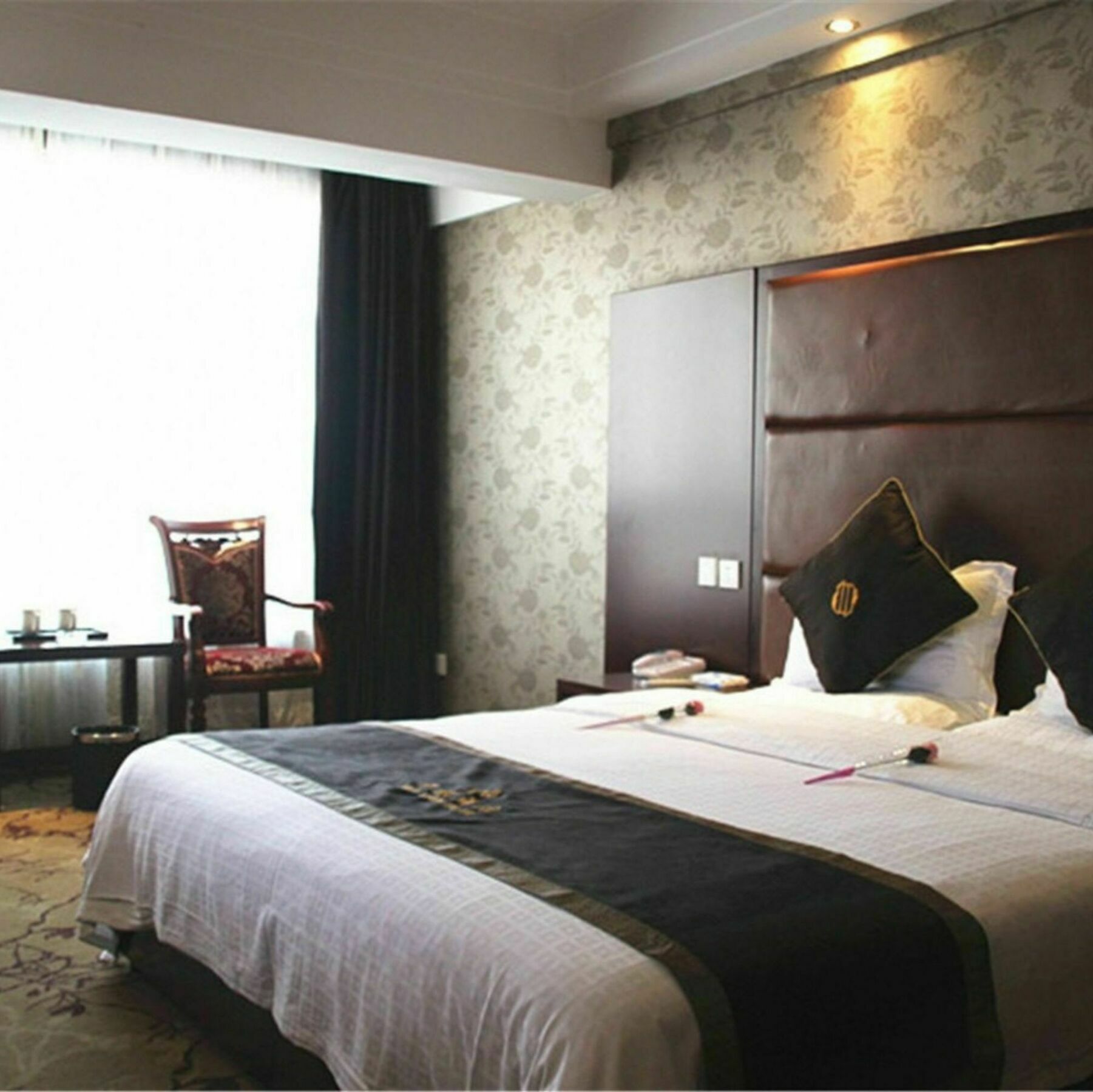 Huachen Hotel Xi'an  Zewnętrze zdjęcie